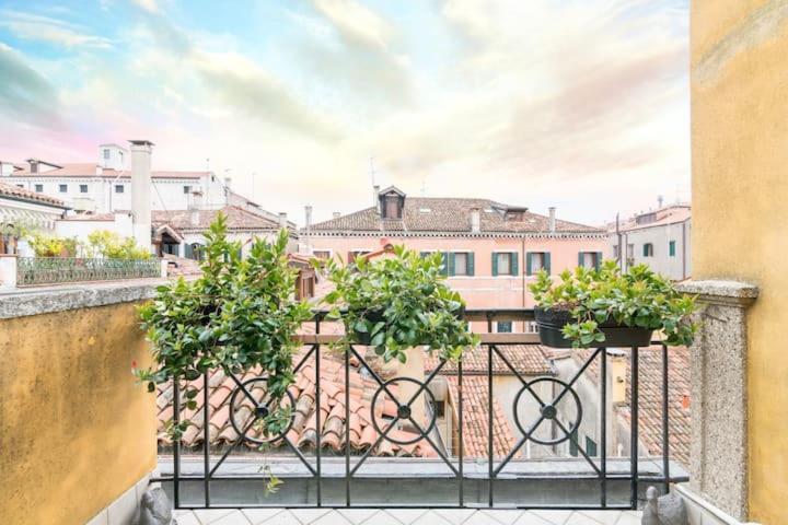 Ca' Pesaro Rooftop Terrace Apartment. Wenecja Zewnętrze zdjęcie