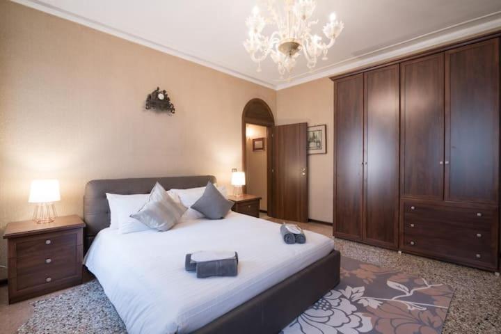 Ca' Pesaro Rooftop Terrace Apartment. Wenecja Zewnętrze zdjęcie