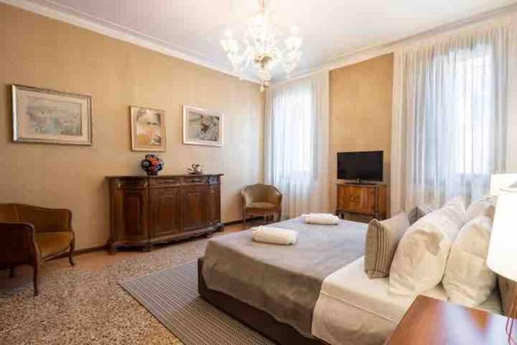 Ca' Pesaro Rooftop Terrace Apartment. Wenecja Zewnętrze zdjęcie
